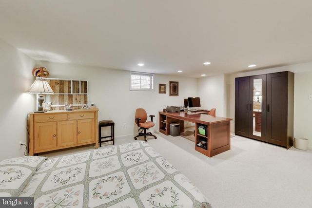 5094 LEATHERBACK RD, Woodbridge, VA 22193