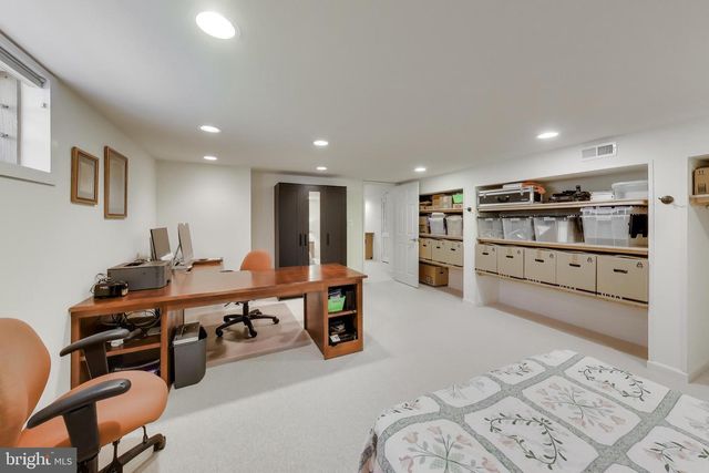 5094 LEATHERBACK RD, Woodbridge, VA 22193