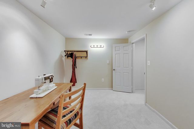 5094 LEATHERBACK RD, Woodbridge, VA 22193