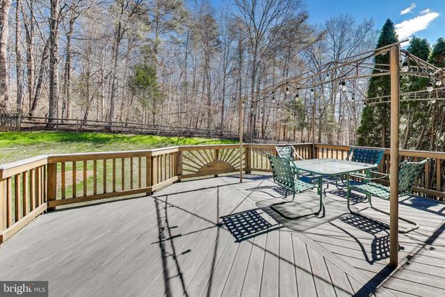 5094 LEATHERBACK RD, Woodbridge, VA 22193