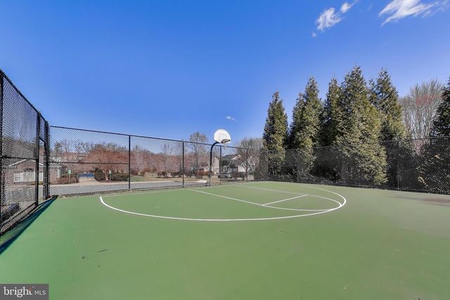 5094 LEATHERBACK RD, Woodbridge, VA 22193