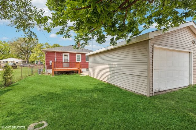 929 Greenbay Avenue, Calumet City, IL 60409