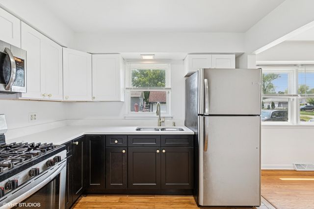 929 Greenbay Avenue, Calumet City, IL 60409