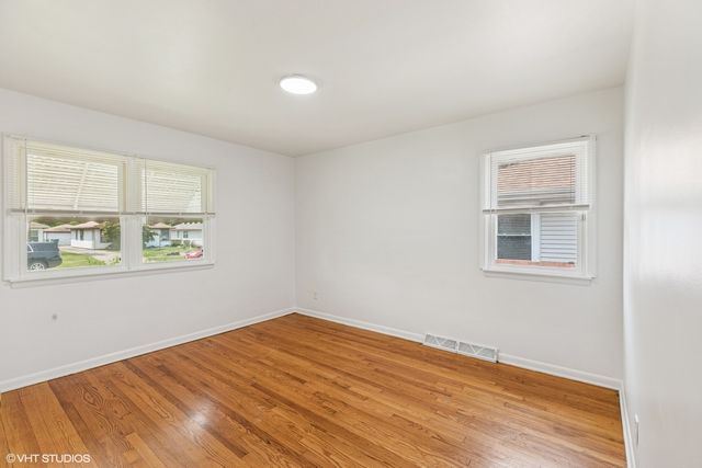 929 Greenbay Avenue, Calumet City, IL 60409