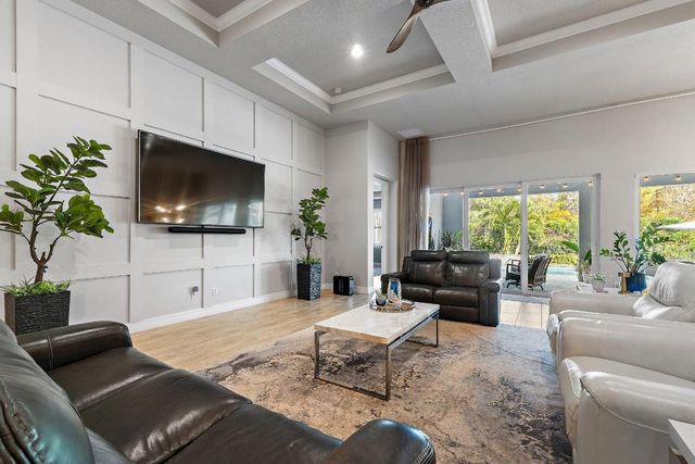 139 Shores Pointe Drive, Jupiter, FL 33458