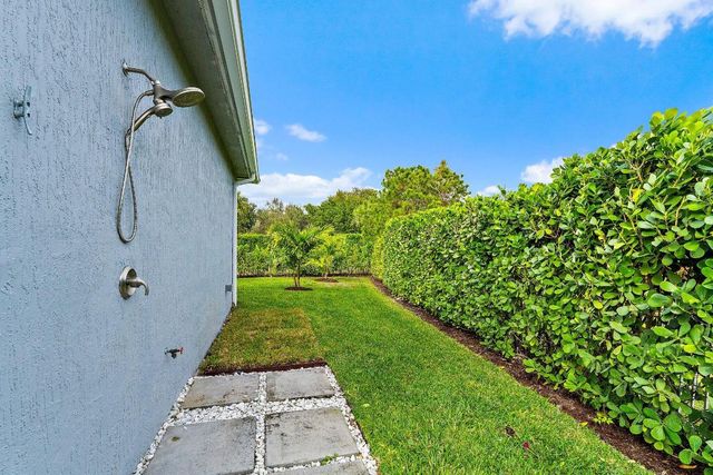 139 Shores Pointe Drive, Jupiter, FL 33458