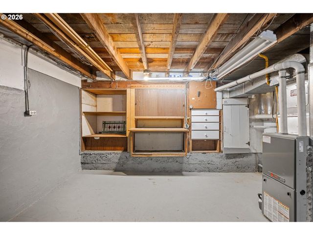 4030 Ne 79TH Ave, Portland, OR 97213