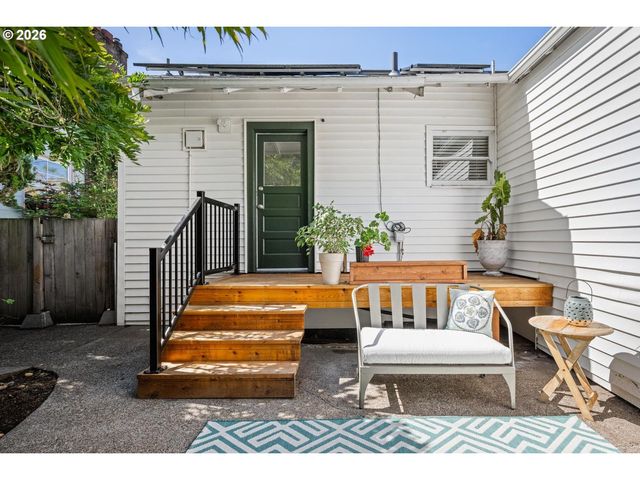 4030 Ne 79TH Ave, Portland, OR 97213
