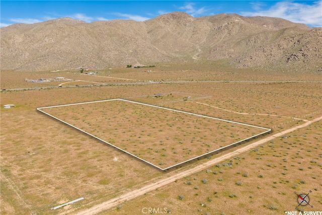 1 Las Piedras, Apple Valley, CA 92308