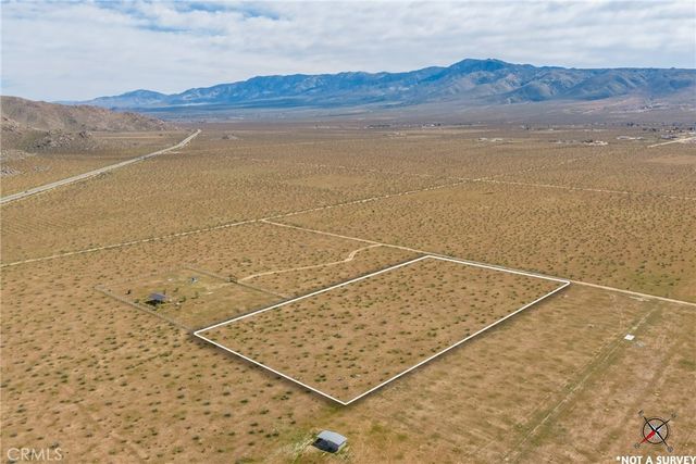 1 Las Piedras, Apple Valley, CA 92308