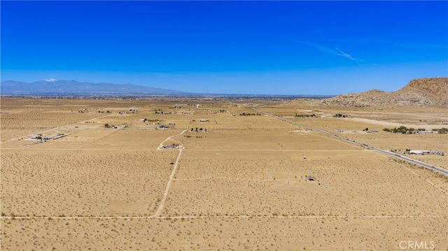 1 Las Piedras, Apple Valley, CA 92308