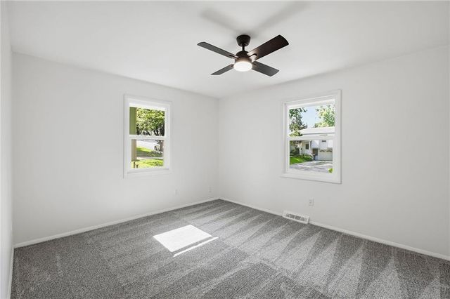 1530 NW 67TH Street, Kansas City, MO 64118