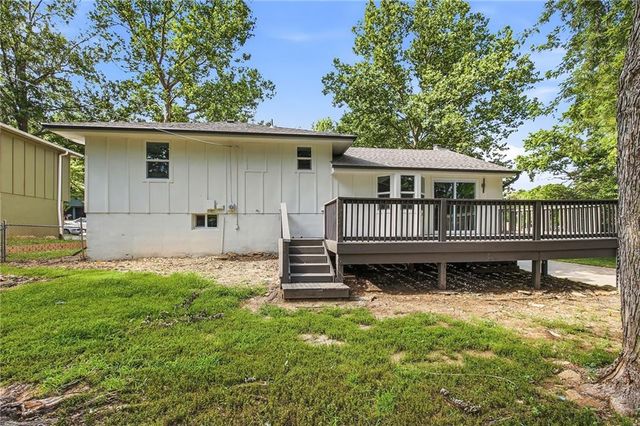 1530 NW 67TH Street, Kansas City, MO 64118