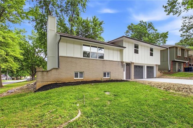 1530 NW 67TH Street, Kansas City, MO 64118
