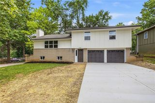1530 NW 67TH Street, Kansas City, MO 64118