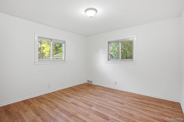 4685 Julius Boulevard, Westland, MI 48186