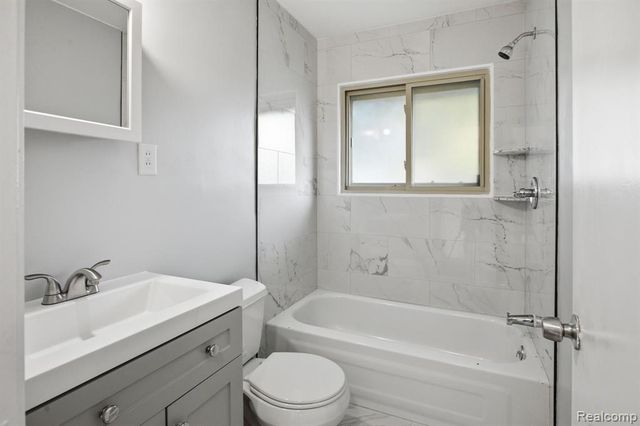 4685 Julius Boulevard, Westland, MI 48186