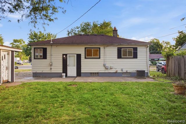4685 Julius Boulevard, Westland, MI 48186
