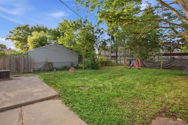 4685 Julius Boulevard, Westland, MI 48186