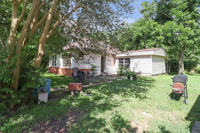 531 Circle Drive, La Porte, TX 77571