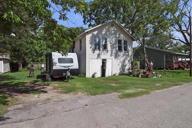 531 Circle Drive, La Porte, TX 77571
