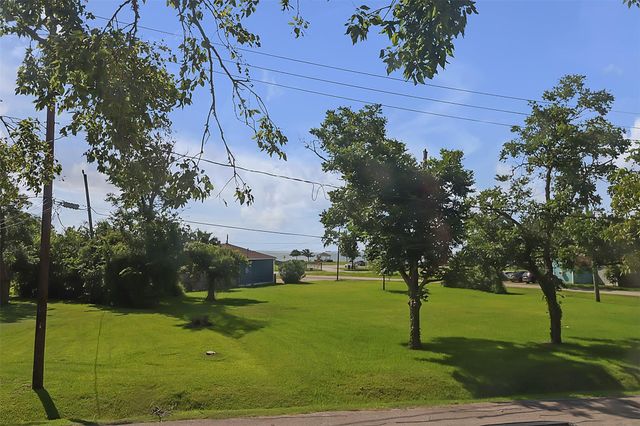 531 Circle Drive, La Porte, TX 77571