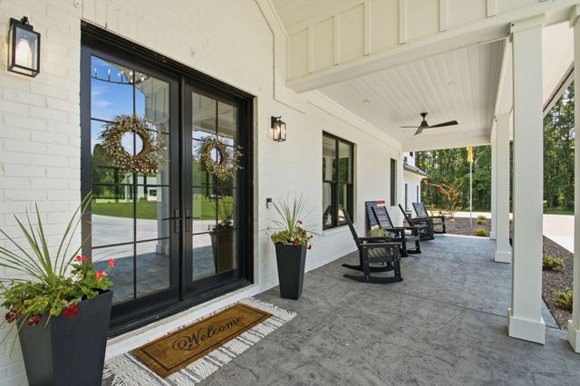 150 Scenic Cir, Pulaski, TN 38478