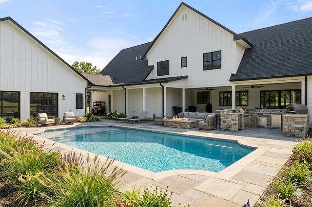 150 Scenic Cir, Pulaski, TN 38478