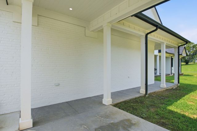150 Scenic Cir, Pulaski, TN 38478