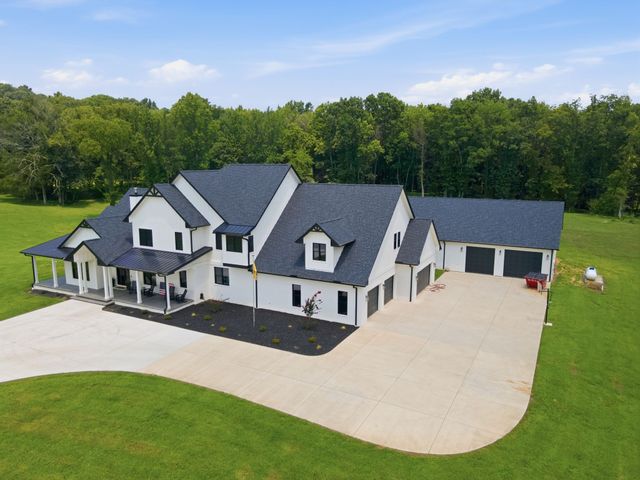 150 Scenic Cir, Pulaski, TN 38478