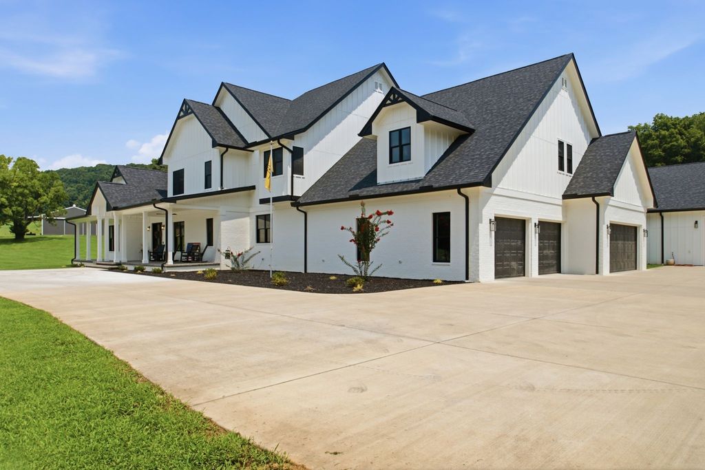 150 Scenic Cir, Pulaski, TN 38478