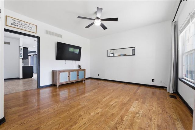 1319 Barnett Avenue, Kansas City, KS 66102
