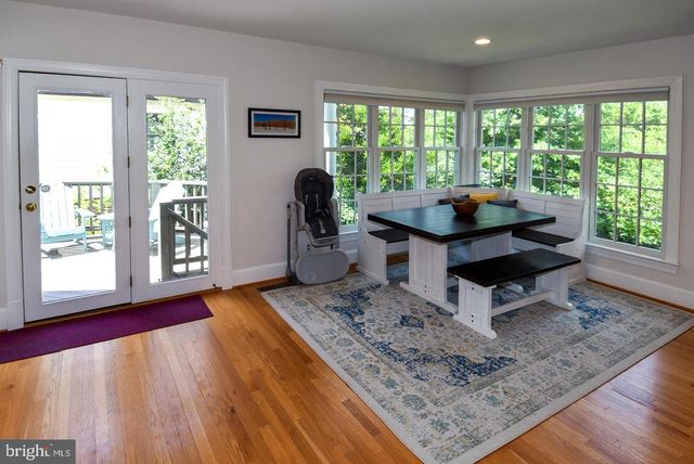 710 W VIEW TER, Alexandria, VA 22301