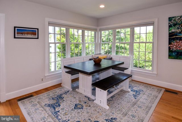 710 W VIEW TER, Alexandria, VA 22301