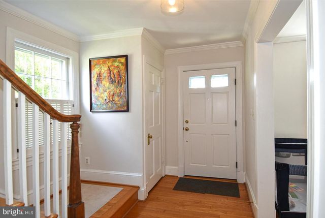 710 W VIEW TER, Alexandria, VA 22301