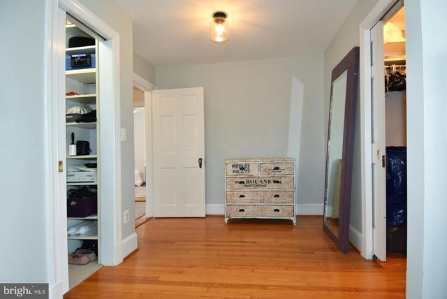710 W VIEW TER, Alexandria, VA 22301