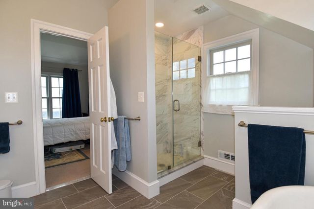 710 W VIEW TER, Alexandria, VA 22301