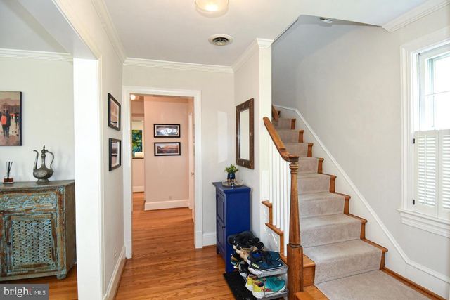 710 W VIEW TER, Alexandria, VA 22301