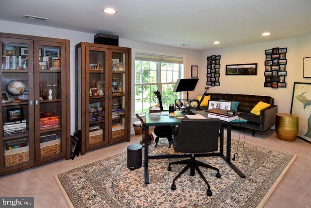 710 W VIEW TER, Alexandria, VA 22301
