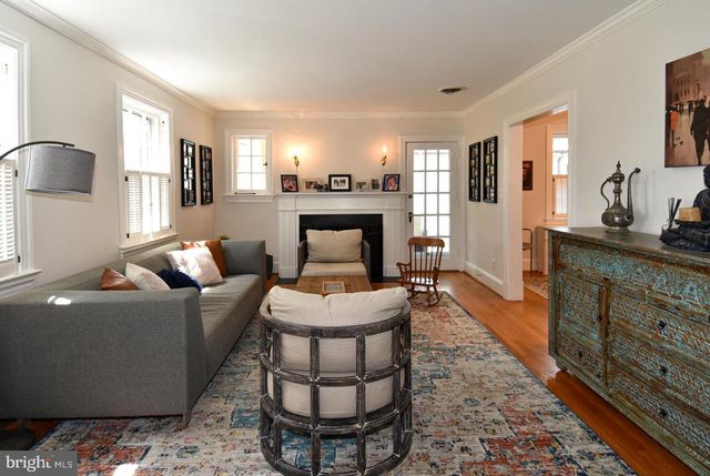 710 W VIEW TER, Alexandria, VA 22301