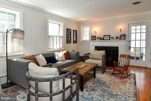 710 W VIEW TER, Alexandria, VA 22301