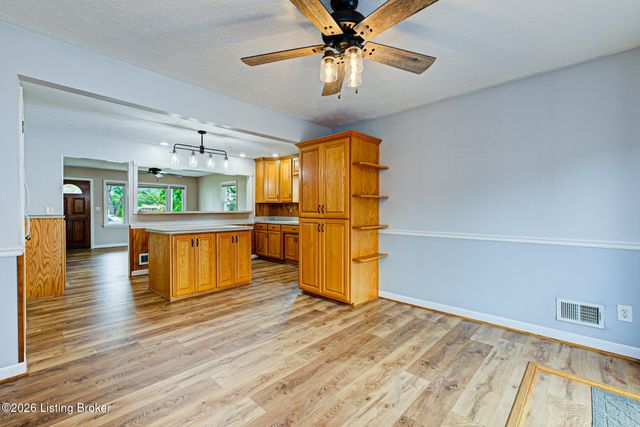 4001 Kurtz Ave, Louisville, KY 40229