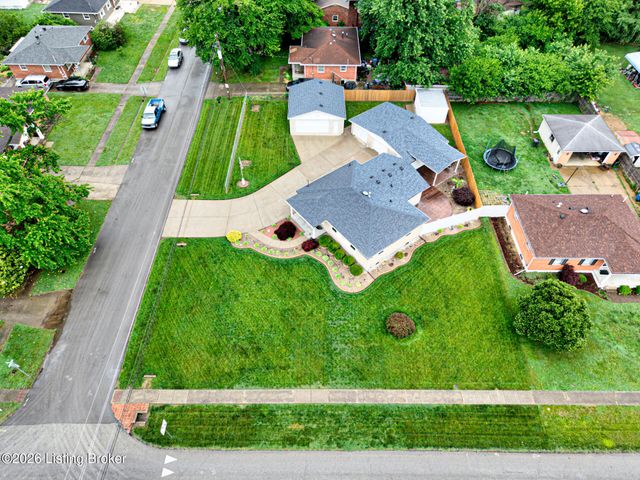 4001 Kurtz Ave, Louisville, KY 40229