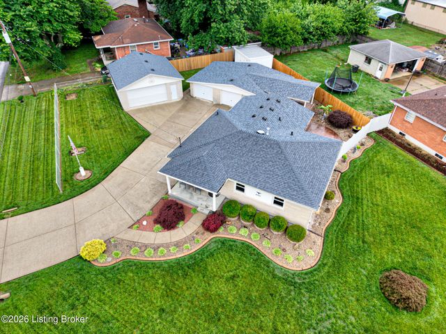 4001 Kurtz Ave, Louisville, KY 40229