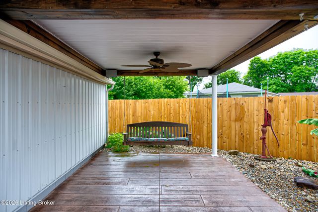 4001 Kurtz Ave, Louisville, KY 40229