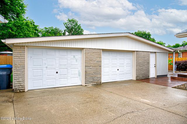 4001 Kurtz Ave, Louisville, KY 40229