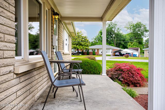 4001 Kurtz Ave, Louisville, KY 40229