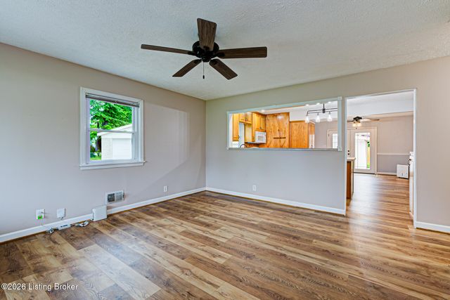 4001 Kurtz Ave, Louisville, KY 40229