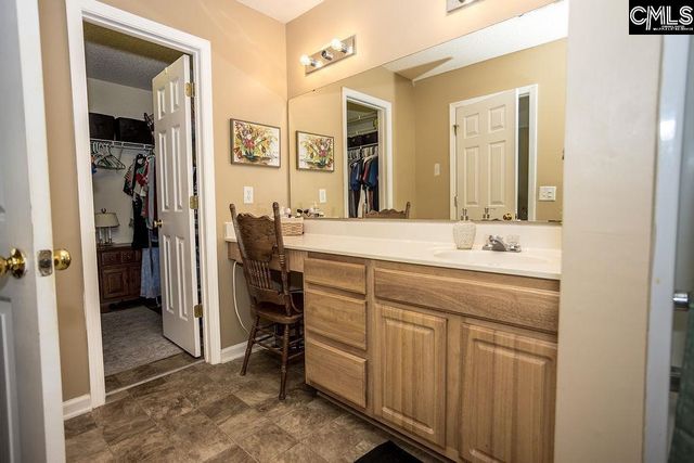 330 Oakpointe Lane, Lexington, SC 29072