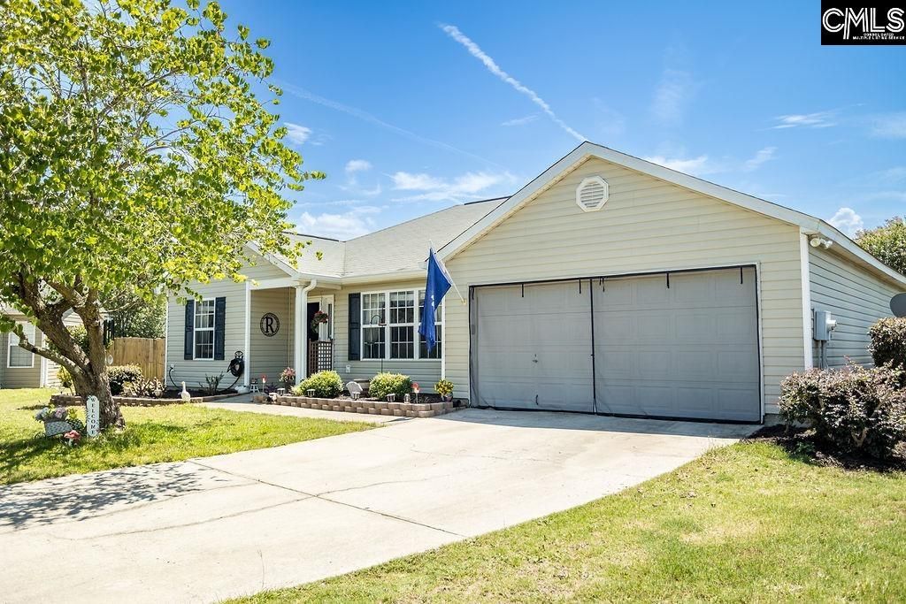 330 Oakpointe Lane, Lexington, SC 29072